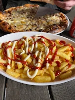 Patates Ve Döner Pizza